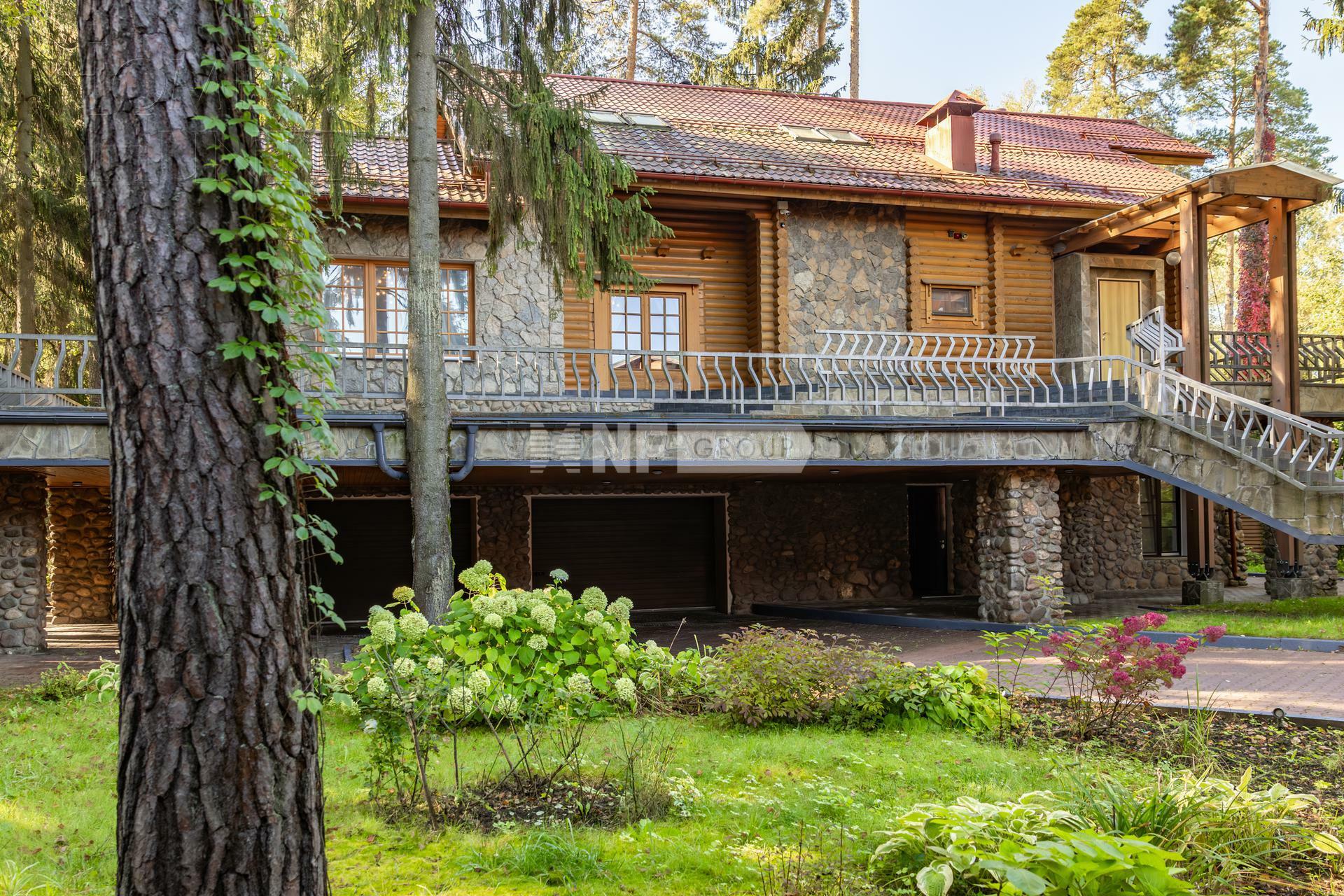 2-этажный коттедж 725 м² с отделкой