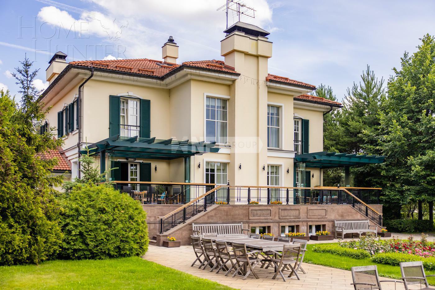 2-этажный коттедж 596 м² с отделкой