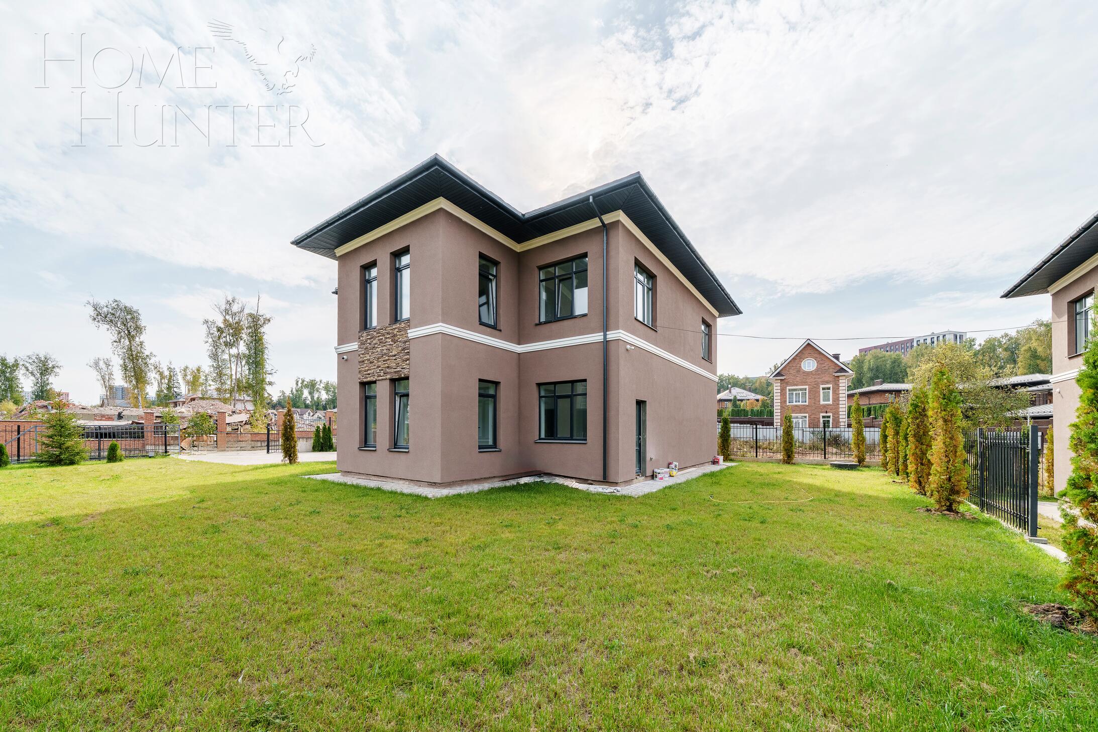 2-этажный коттедж 273 м² с отделкой