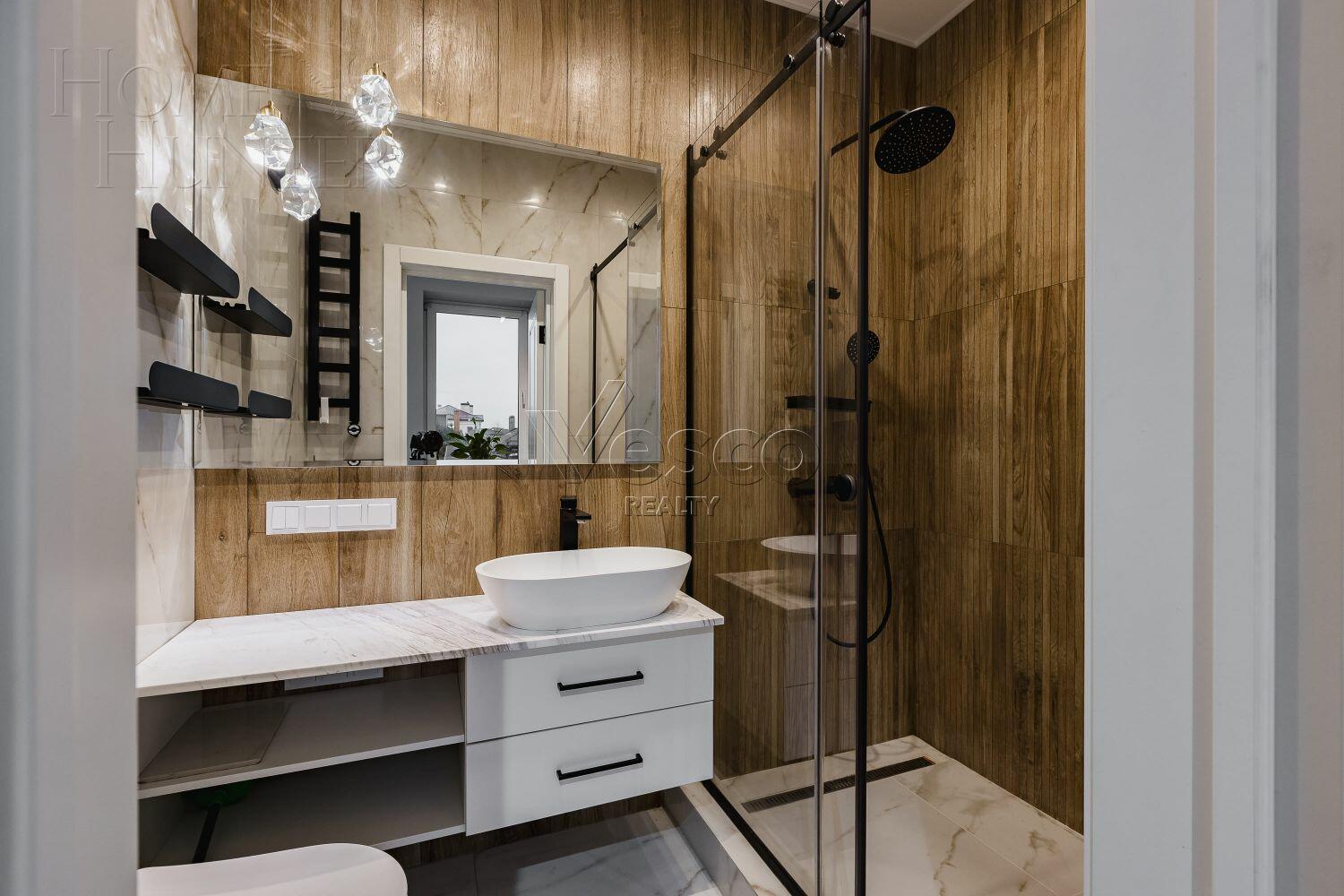 2-этажный коттедж 303 м² с отделкой