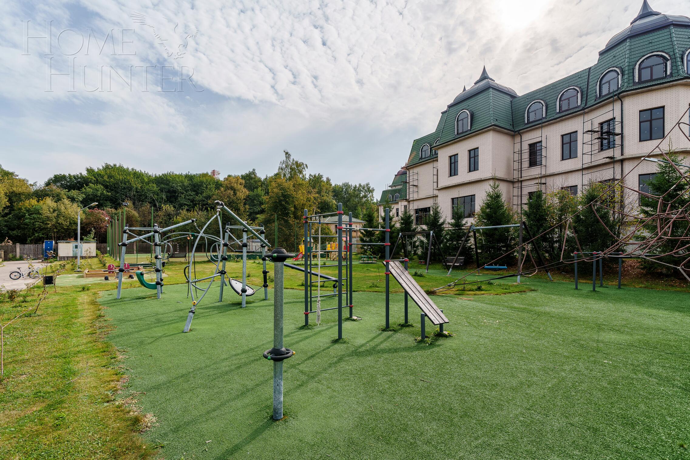 2-этажный коттедж 274 м² без отделки