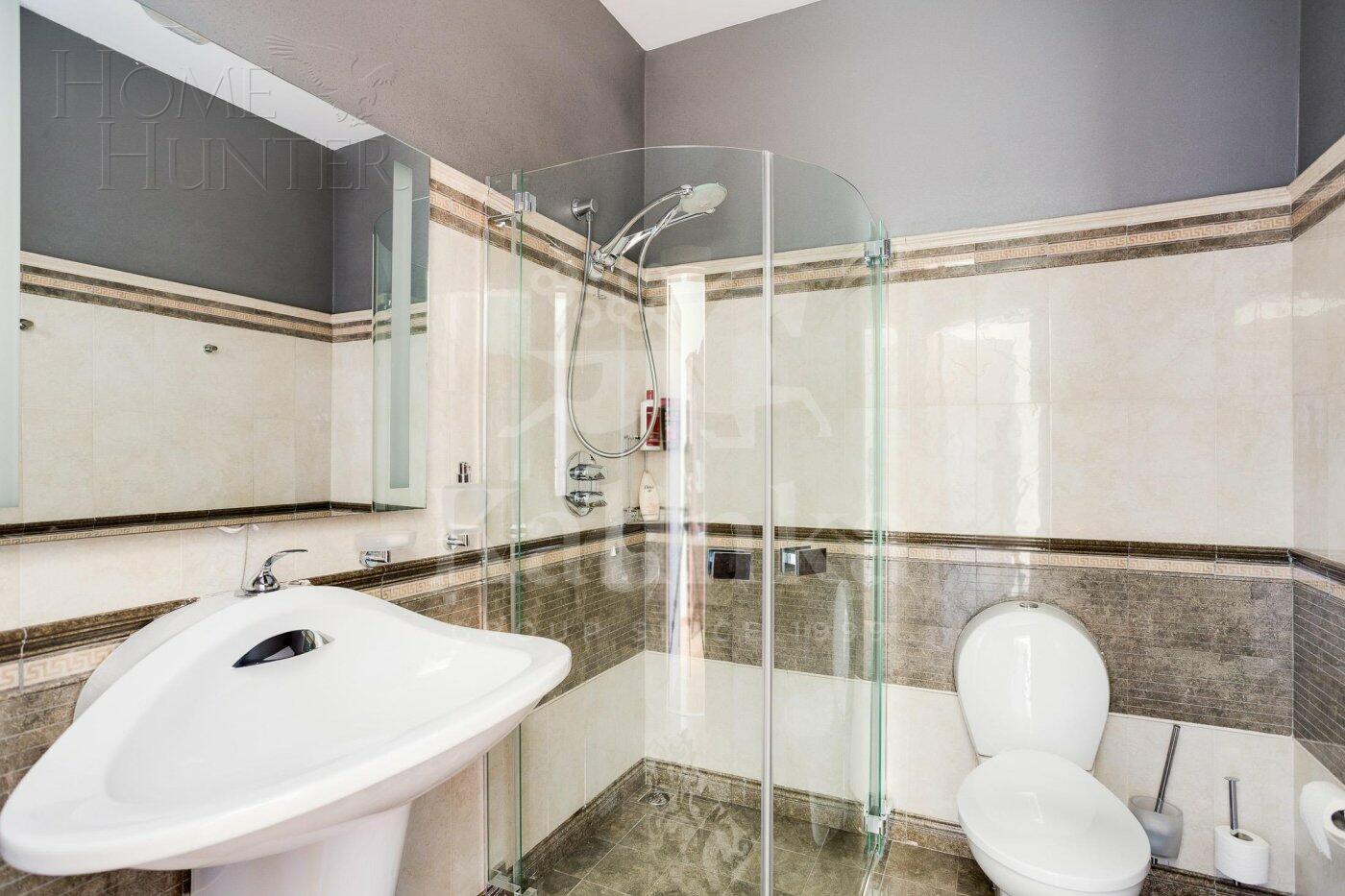 2-этажный коттедж 850 м² с отделкой