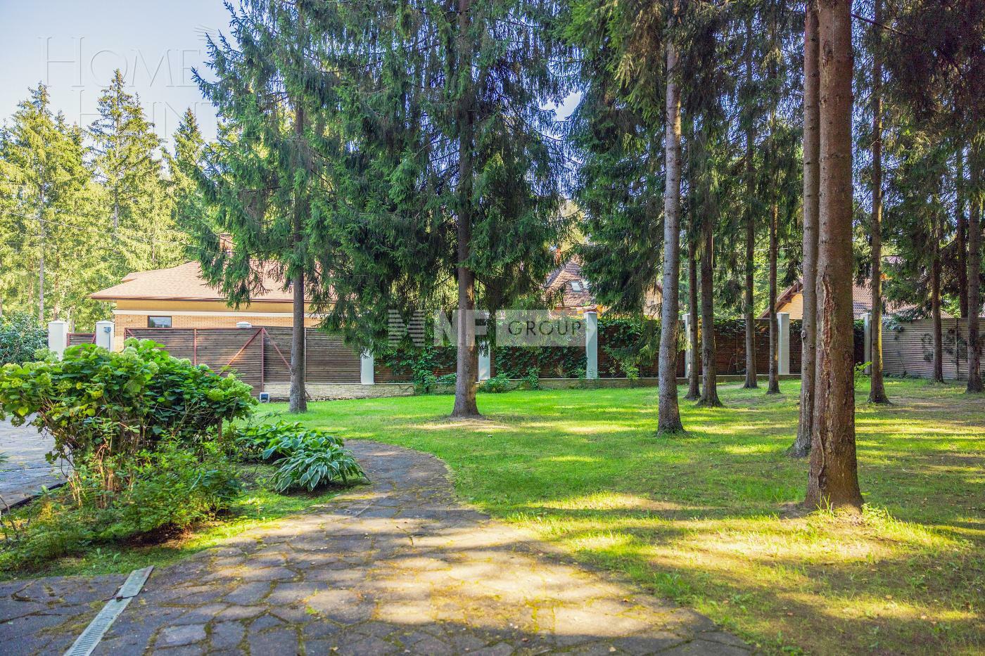 2-этажный коттедж 733 м² с отделкой