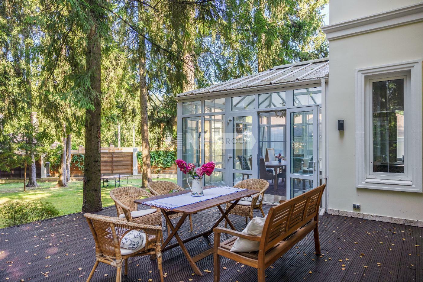 2-этажный коттедж 733 м² с отделкой