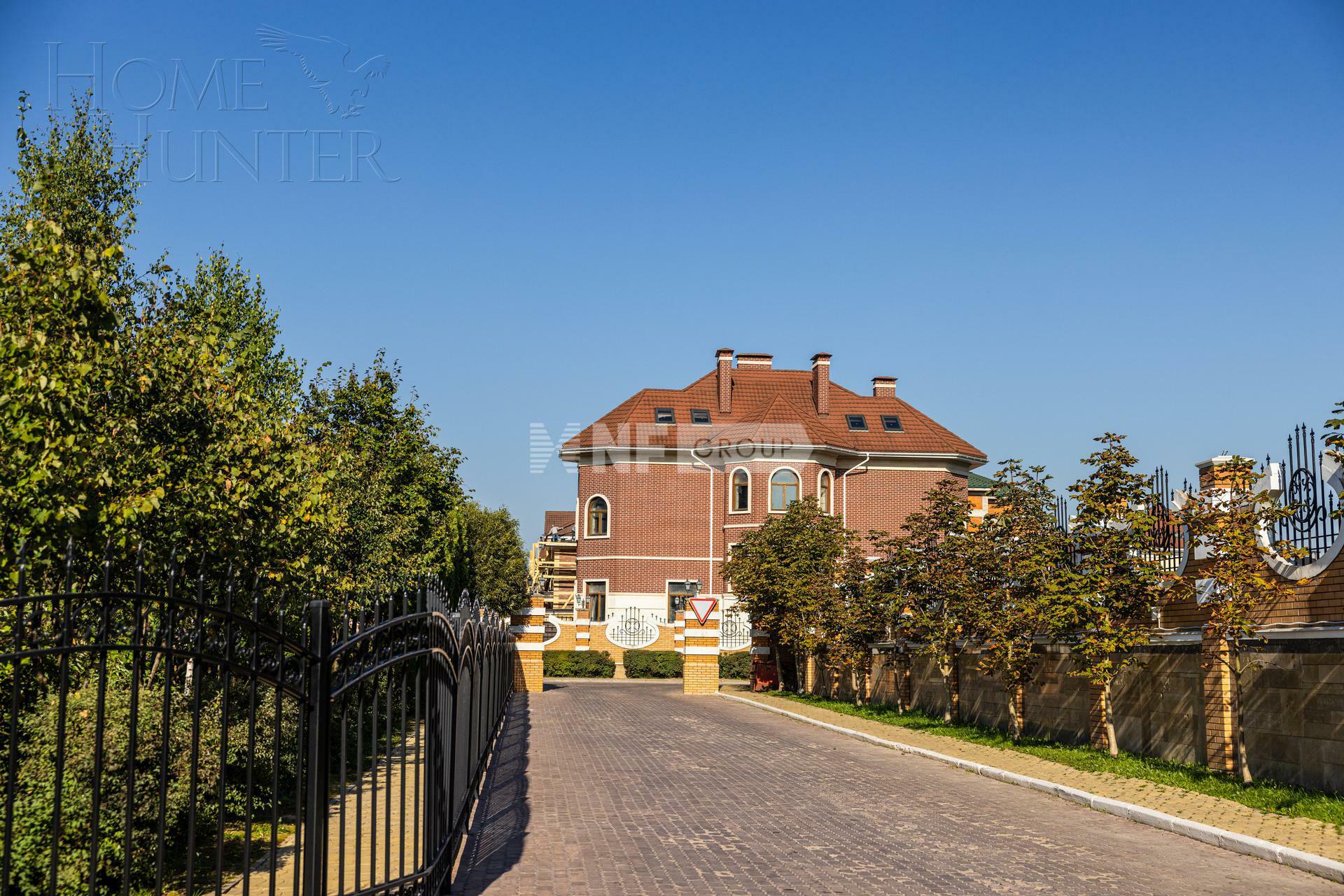 2-этажный коттедж 414.7 м² с отделкой