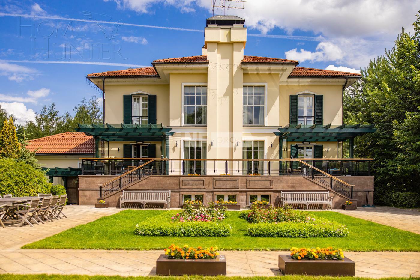 2-этажный коттедж 596 м² с отделкой