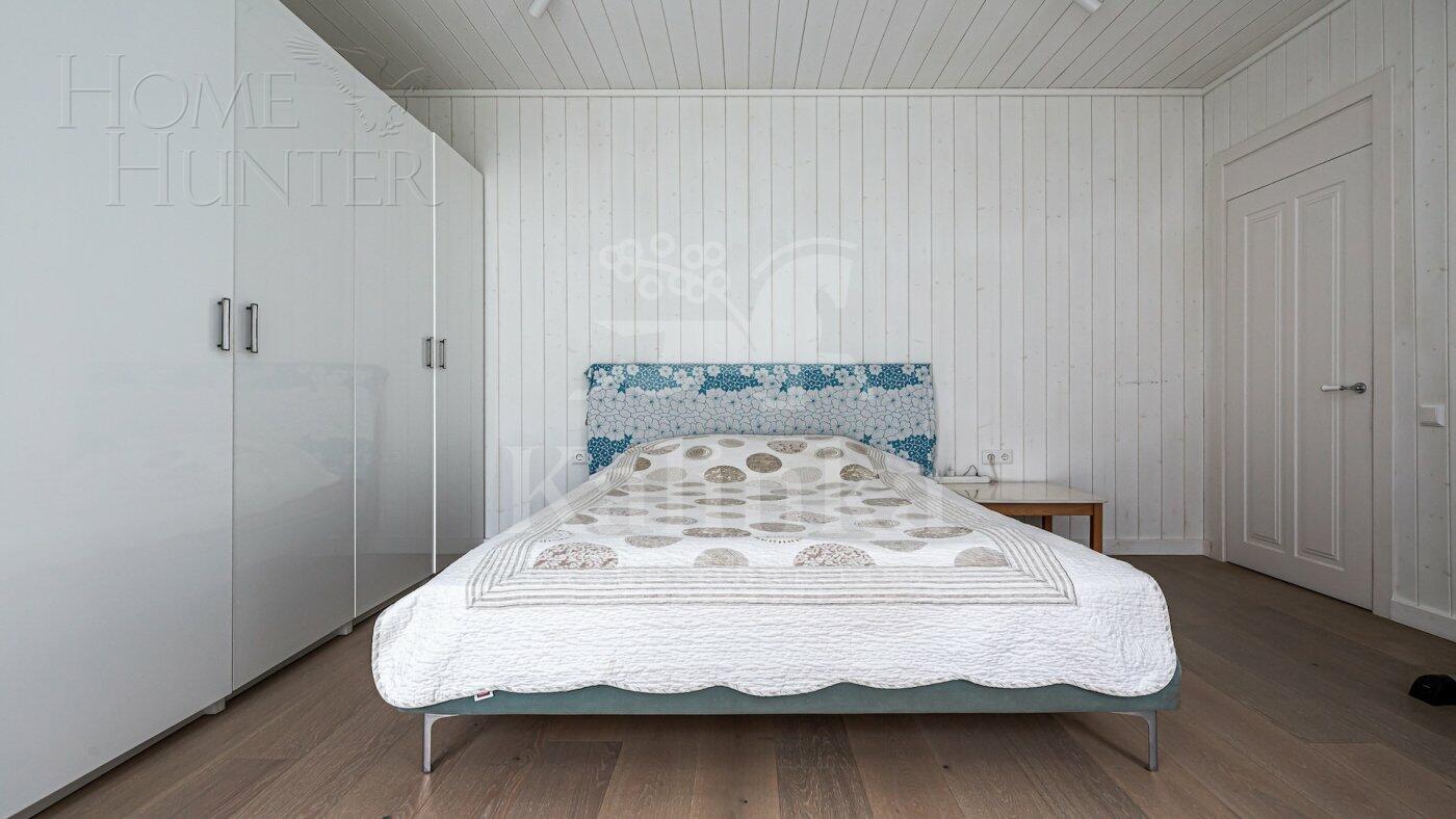 2-этажный коттедж 695.6 м² без отделки