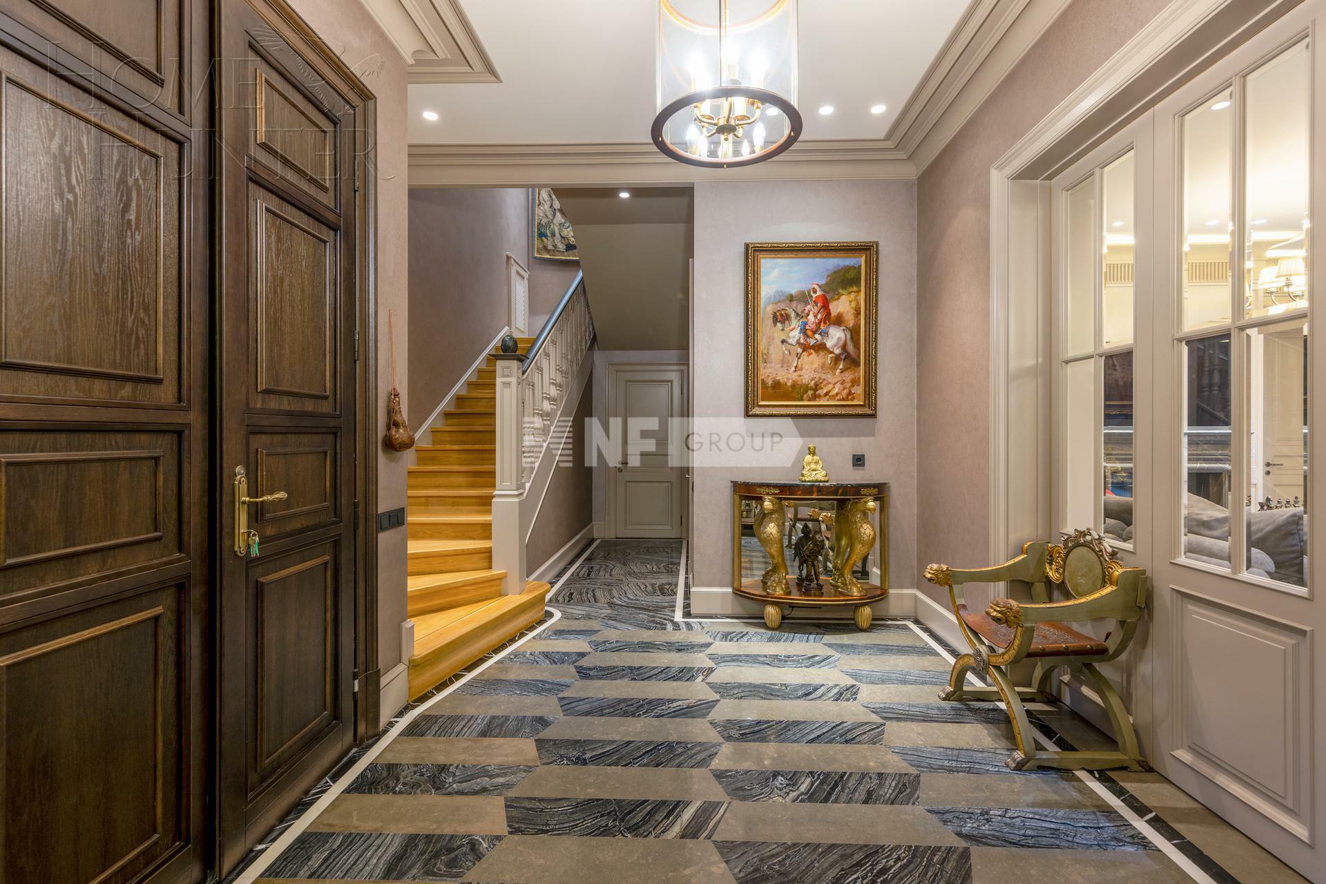 2-этажный коттедж 500 м² с отделкой