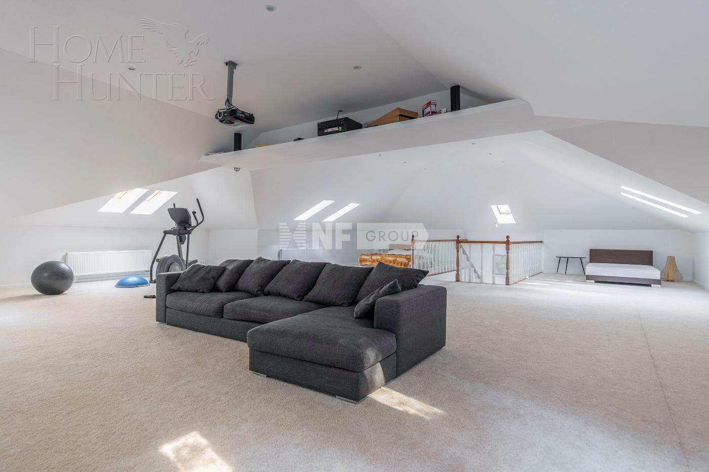 2-этажный коттедж 733 м² с отделкой