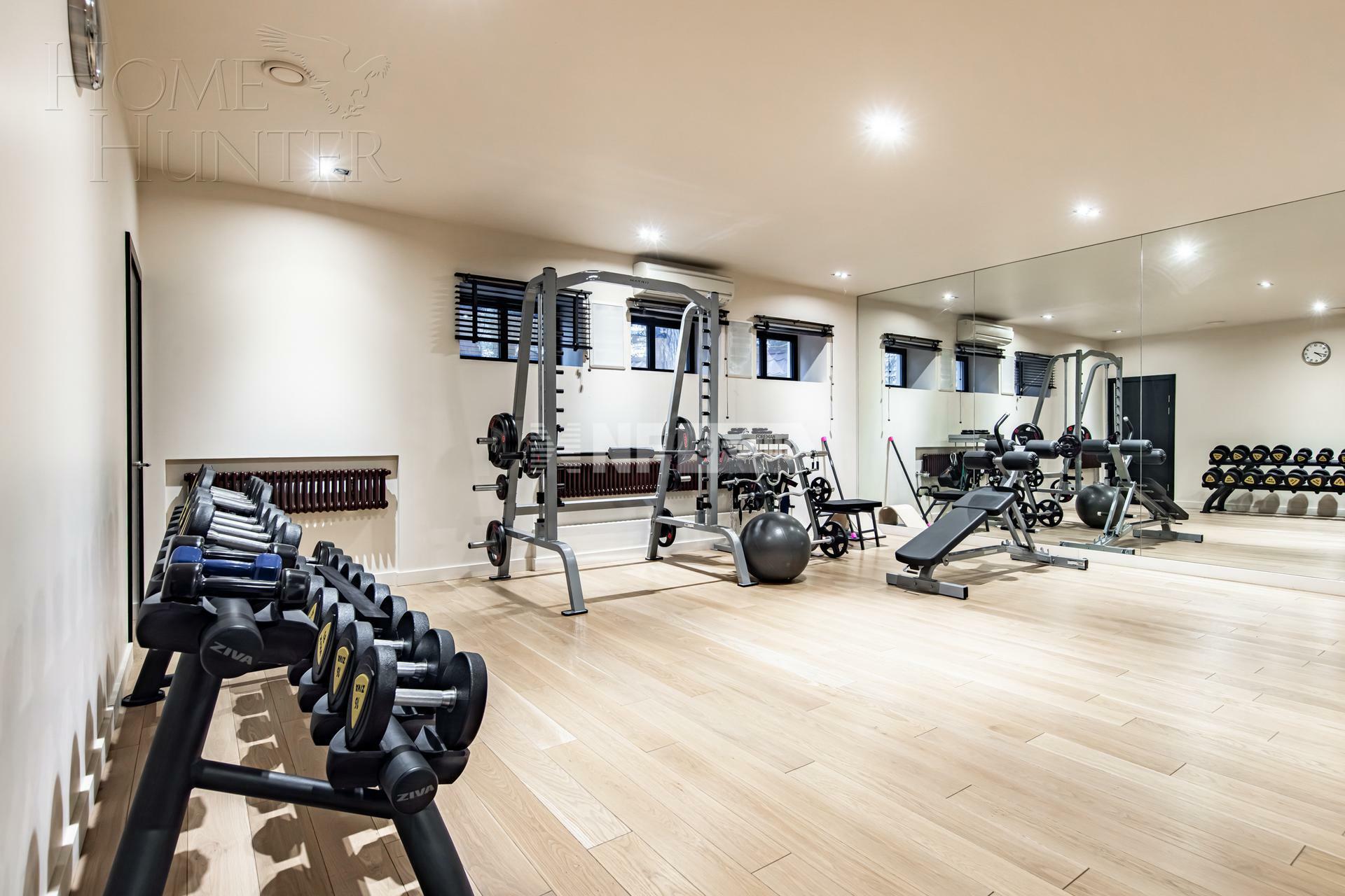 2-этажный коттедж 725 м² с отделкой