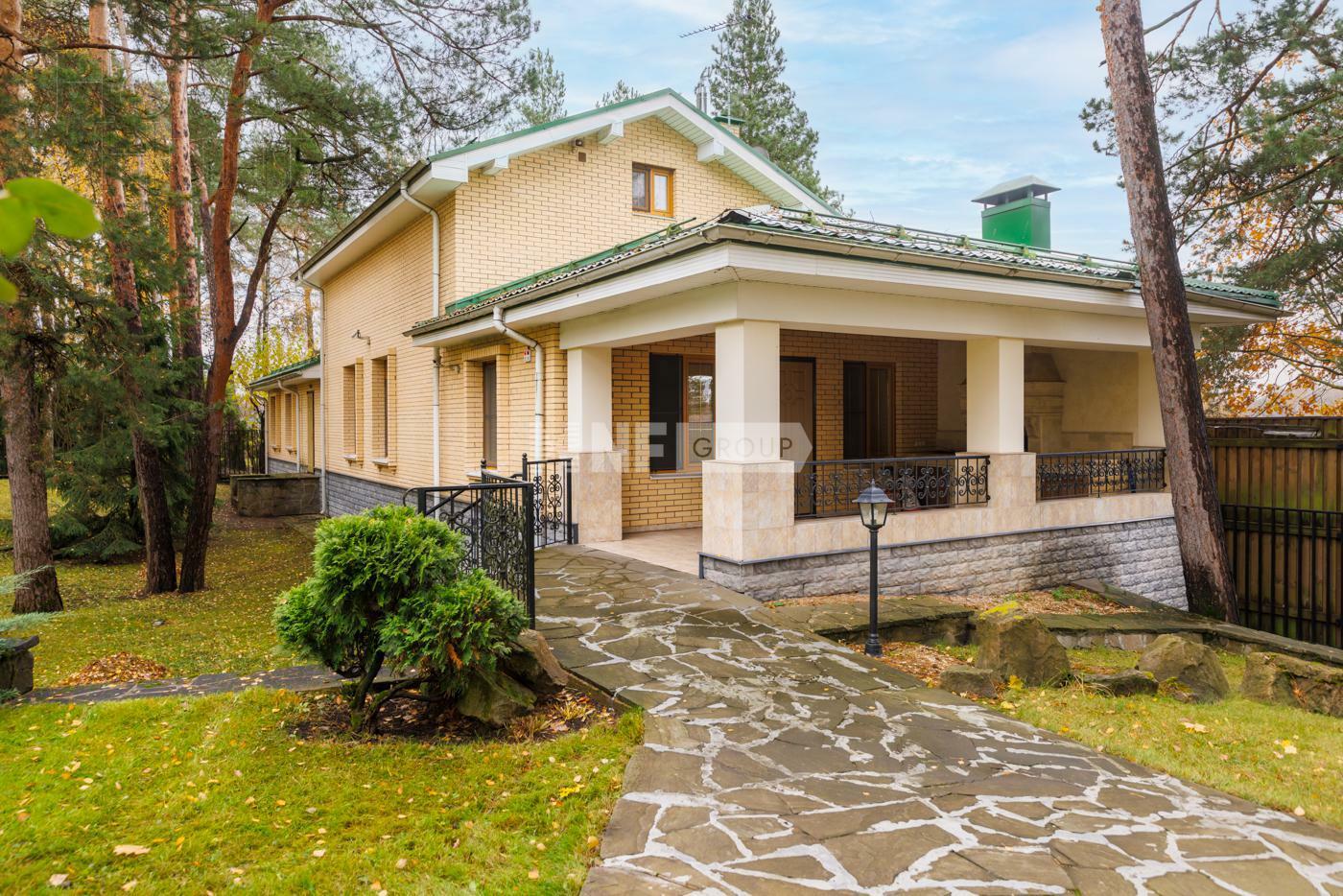 2-этажный коттедж 838 м² с отделкой