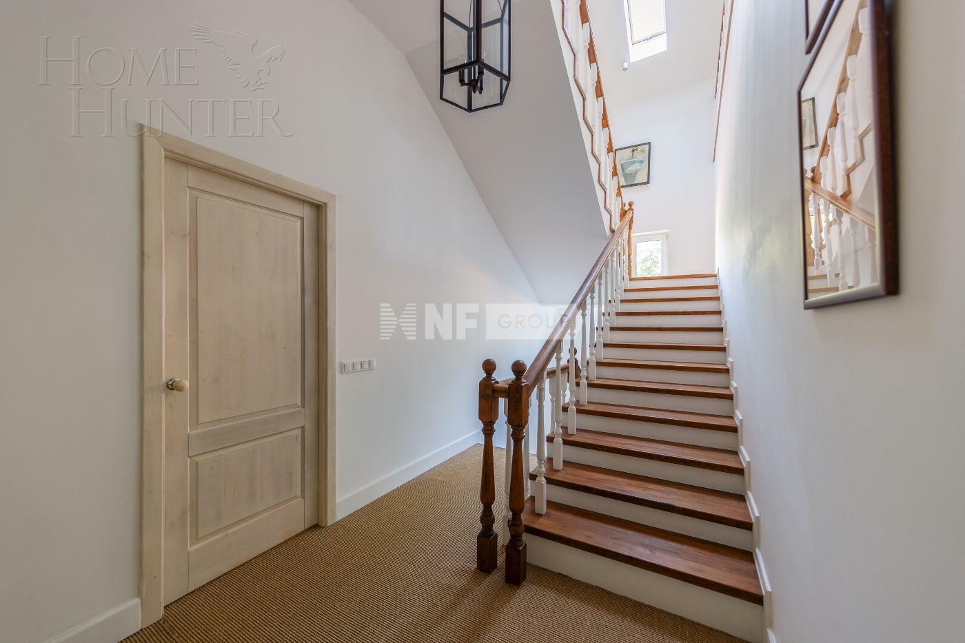 2-этажный коттедж 733 м² с отделкой