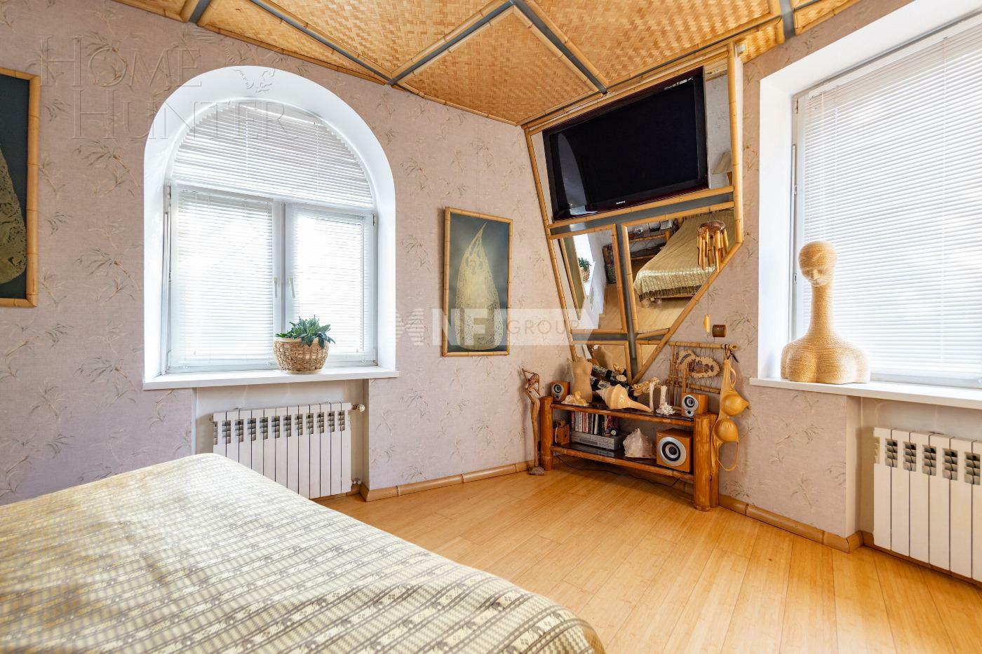 3-этажный коттедж 675 м² с отделкой