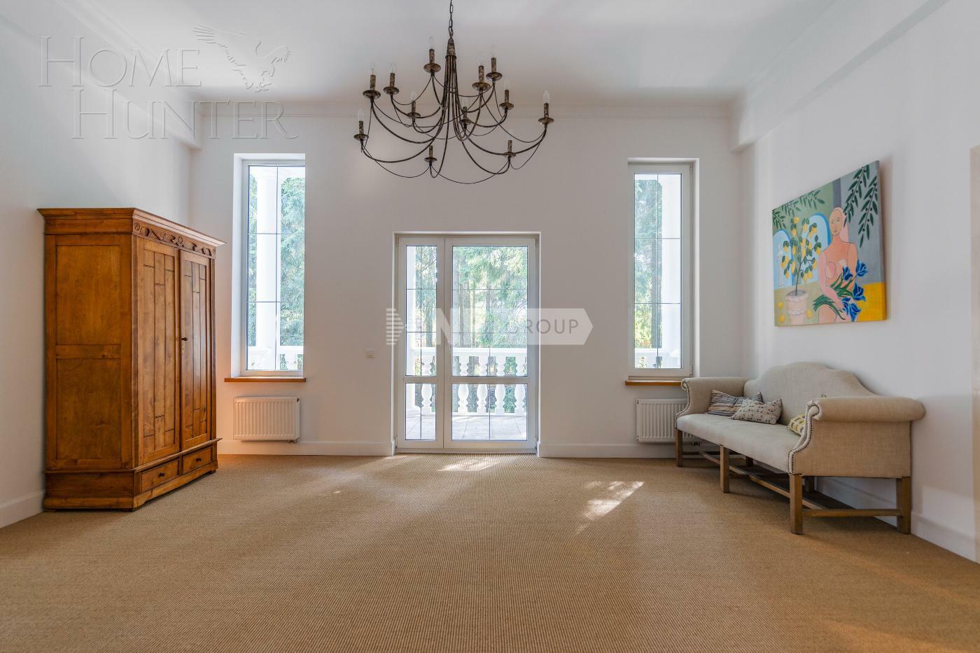 2-этажный коттедж 733 м² с отделкой