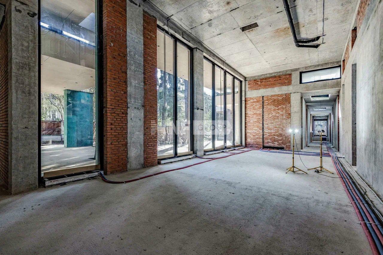 1-этажный коттедж 853 м² без отделки