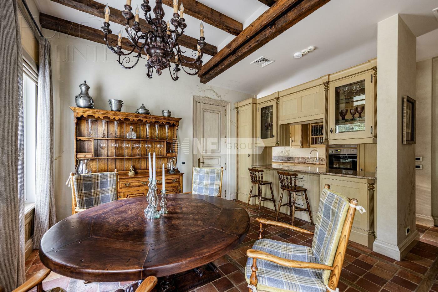 2-этажный коттедж 1 300 м² с отделкой