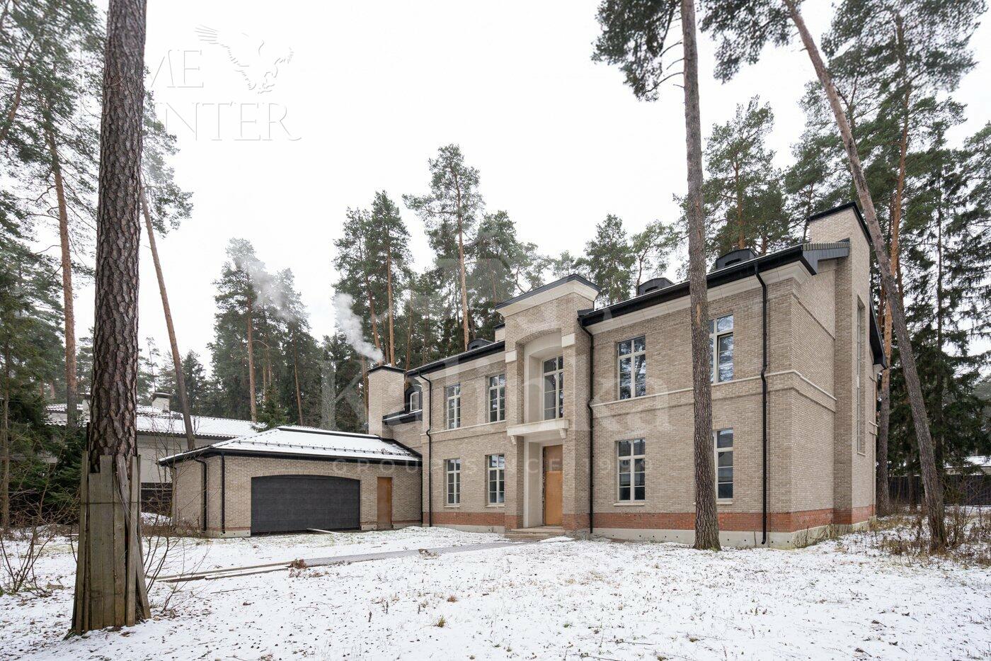 2-этажный коттедж 850 м² без отделки