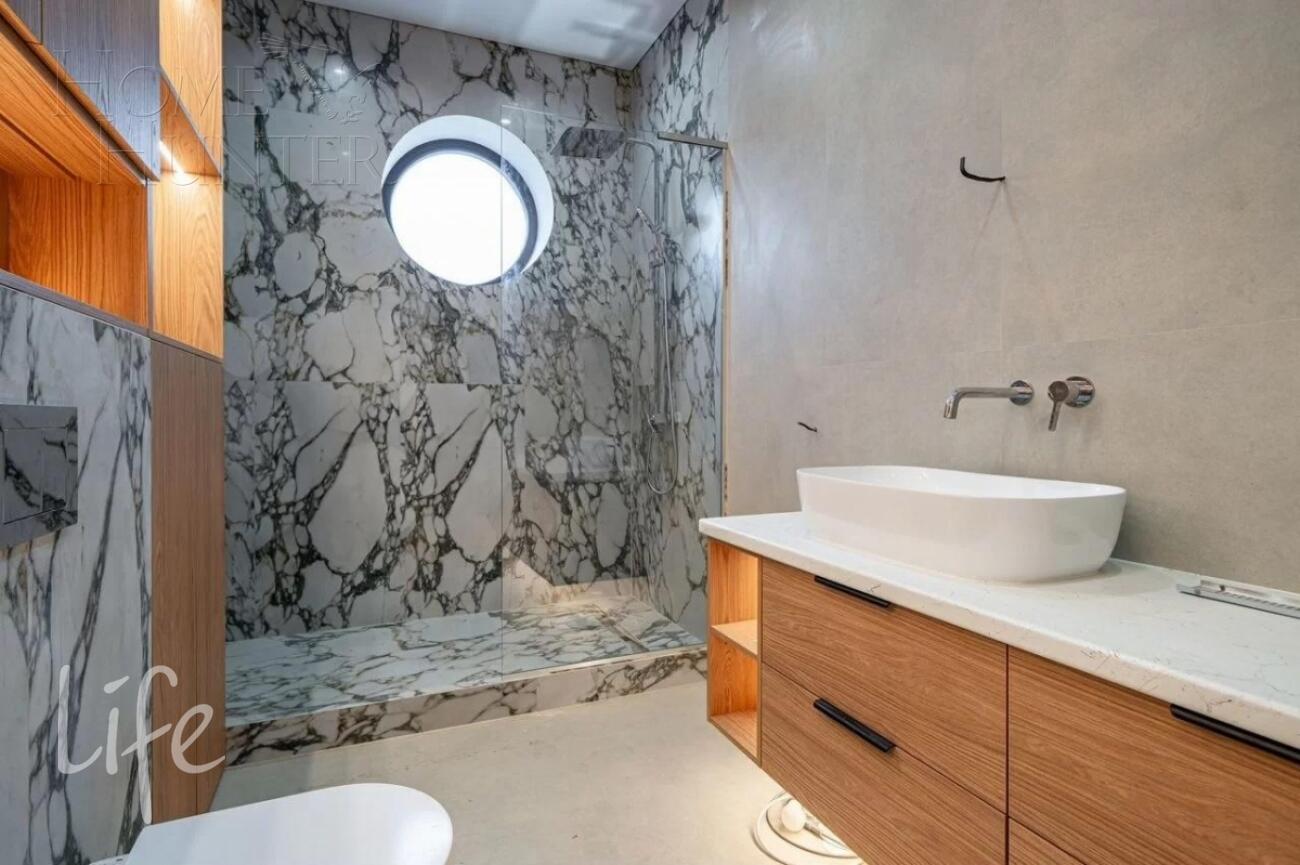 2-этажный коттедж 588 м² без отделки