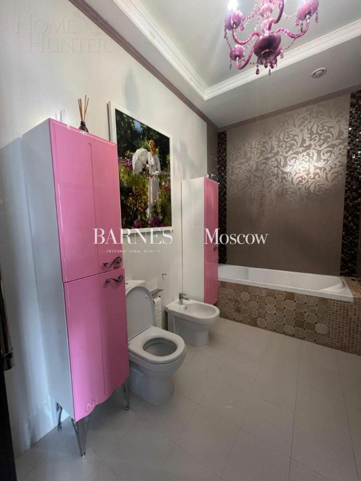 2-этажный таунхаус 440 м² с отделкой