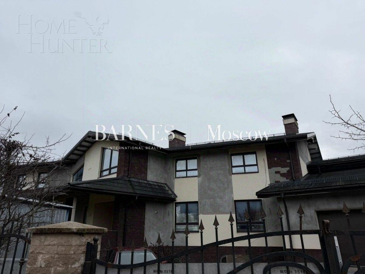 2-этажный коттедж 825 м² без отделки