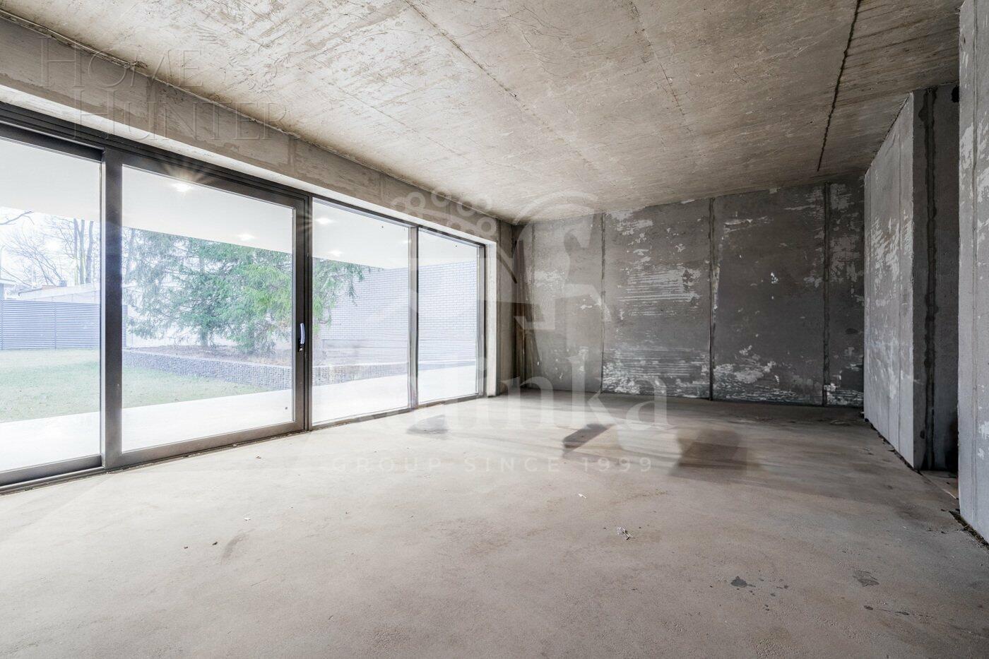 2-этажный коттедж 560 м² без отделки