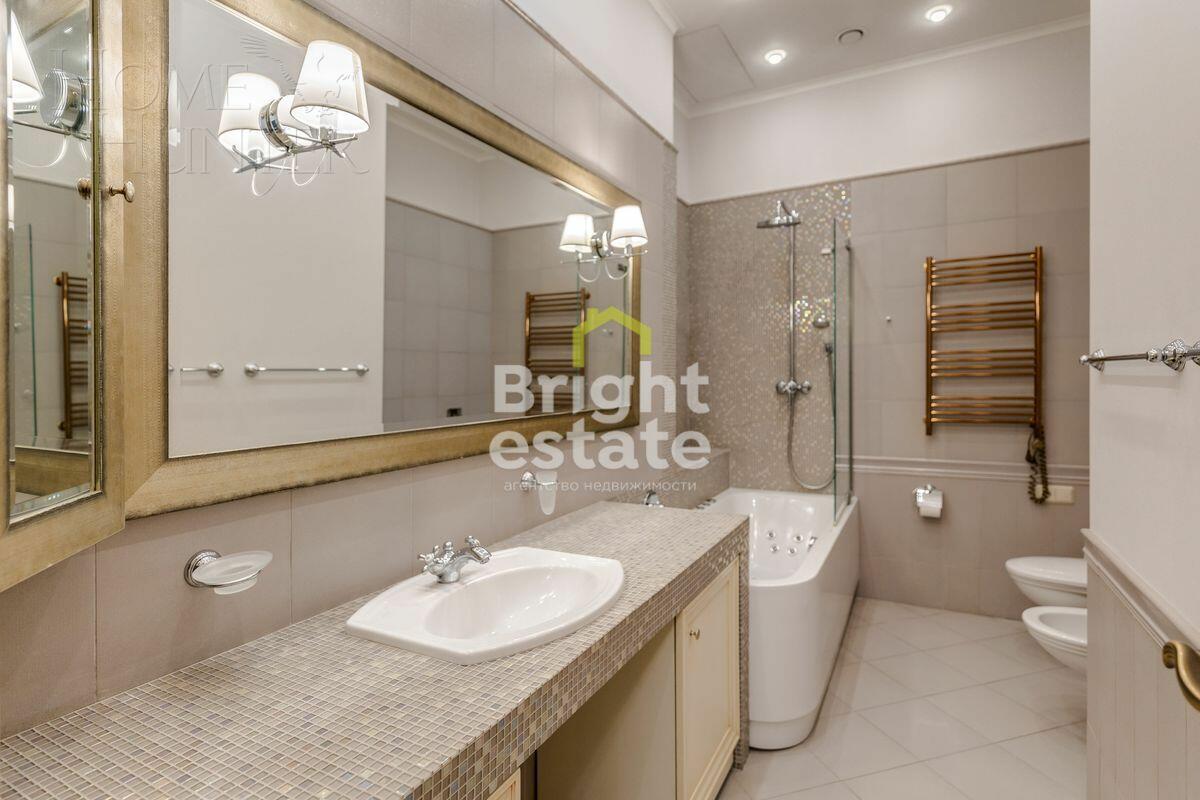 2-этажный коттедж 959 м² с отделкой