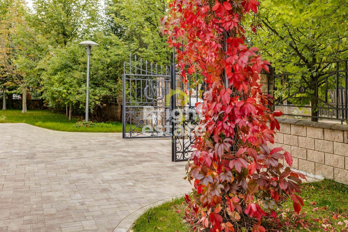 2-этажный коттедж 959 м² с отделкой