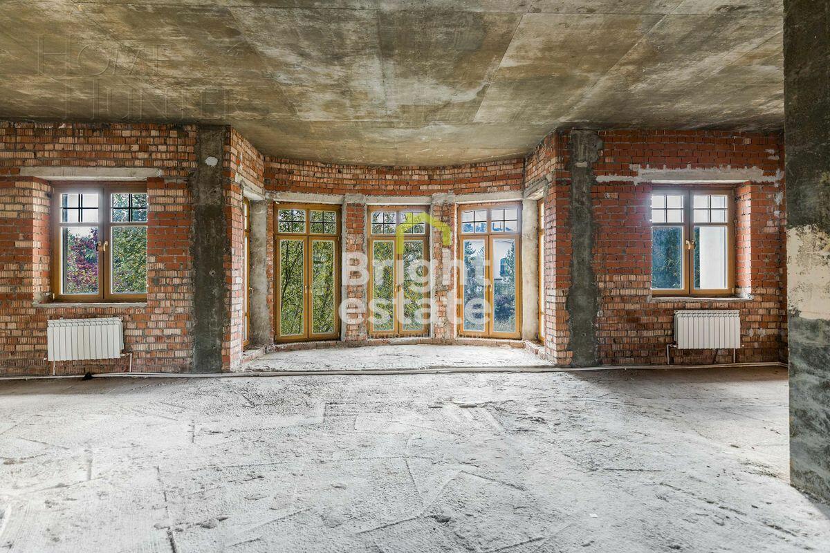 2-этажный коттедж 600 м² без отделки