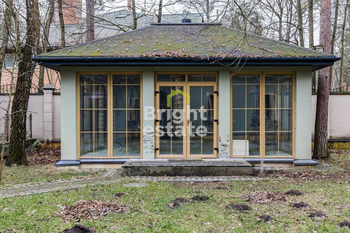 2-этажный коттедж 1 500 м² с отделкой