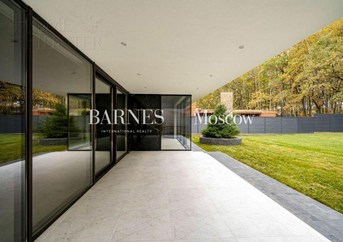 2-этажный коттедж 548 м² без отделки