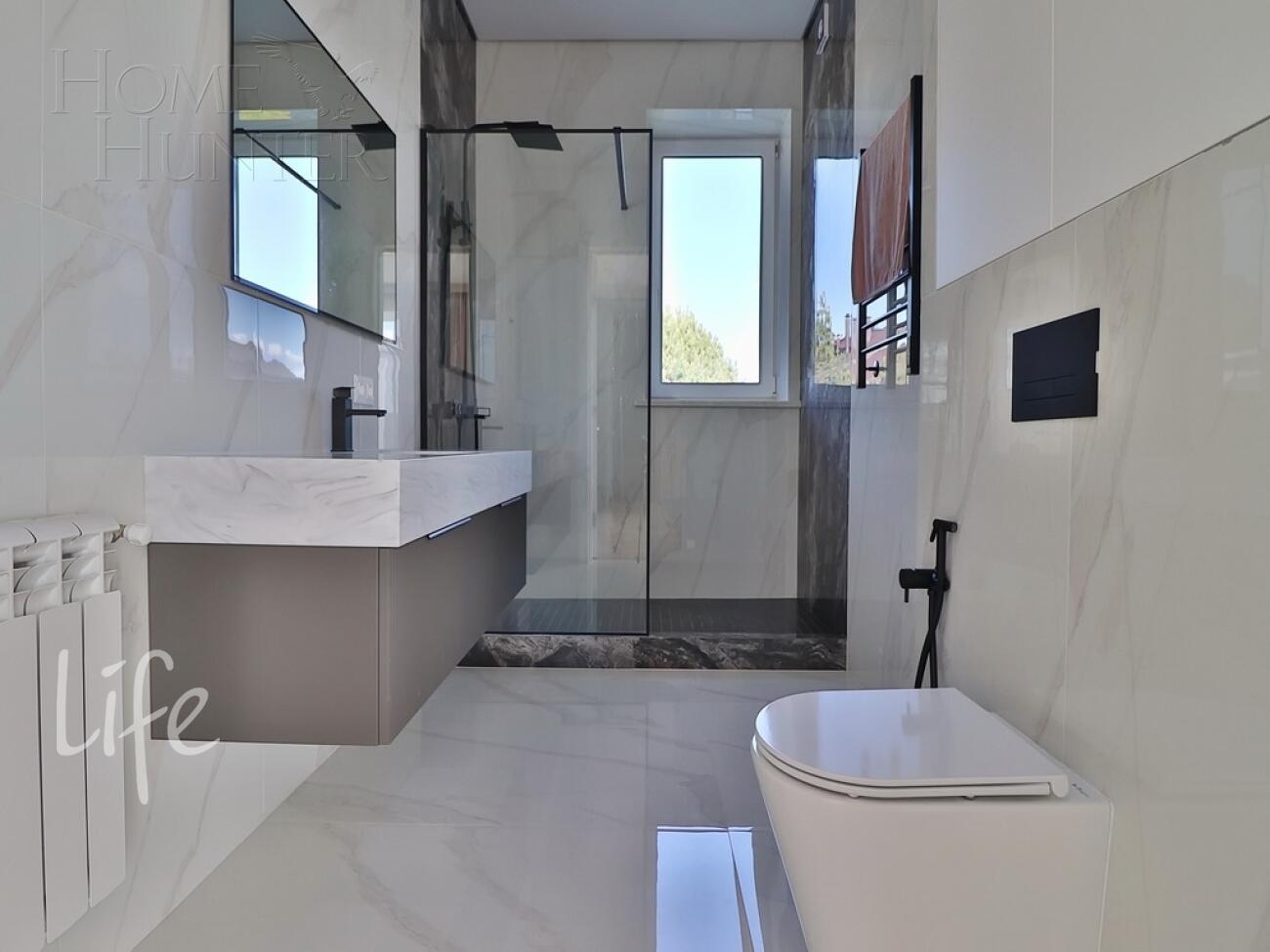 2-этажный коттедж 440 м² с отделкой