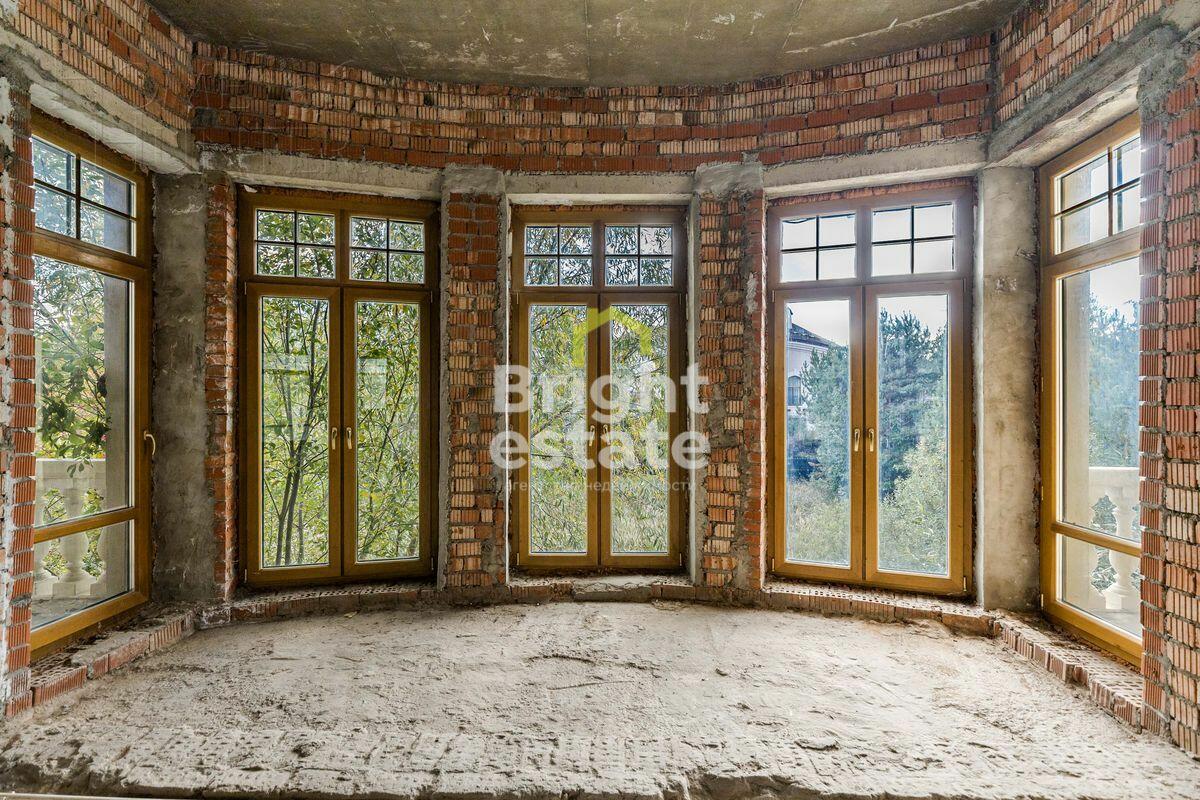 2-этажный коттедж 600 м² без отделки