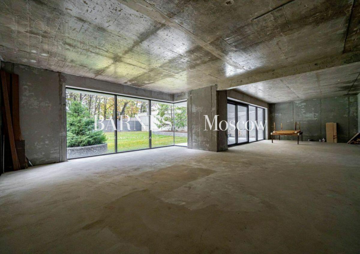 2-этажный коттедж 548 м² без отделки