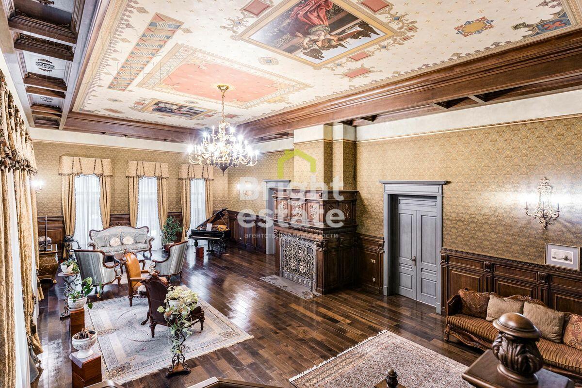 2-этажный коттедж 1 500 м² с отделкой