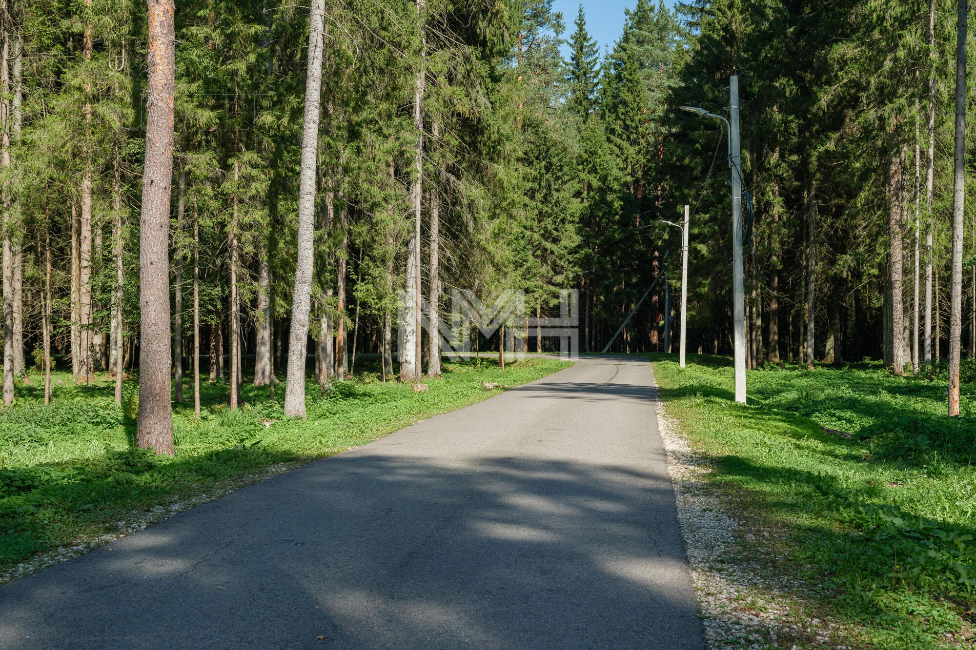 2-этажный коттедж 1 200 м² без отделки