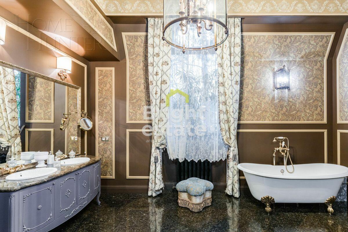 2-этажный коттедж 1 500 м² с отделкой