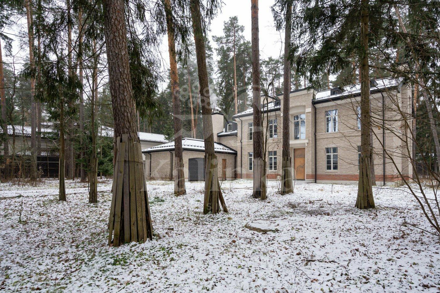 2-этажный коттедж 850 м² без отделки