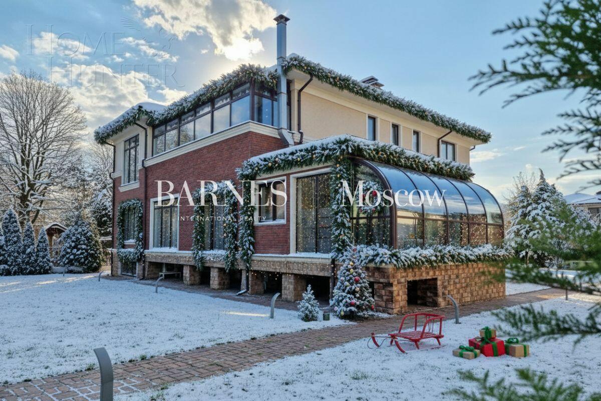 2-этажный коттедж 593 м² с отделкой