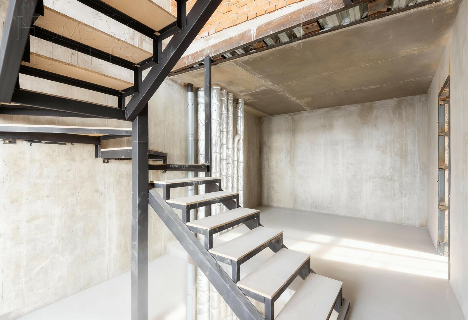 3-УРОВНЕВЫЙ ПЕНТХАУС БЕЗ ОТДЕЛКИ 208.5 М² НА 23 ЭТАЖЕ