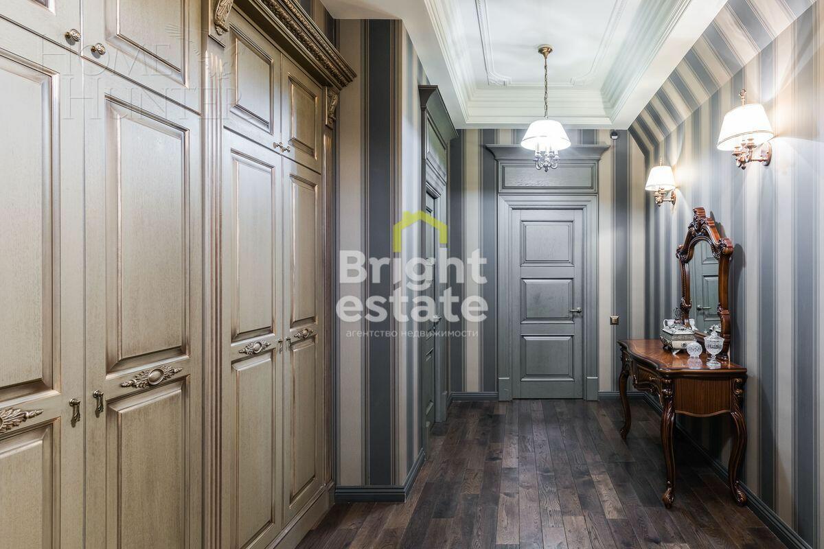 2-этажный коттедж 1 500 м² с отделкой