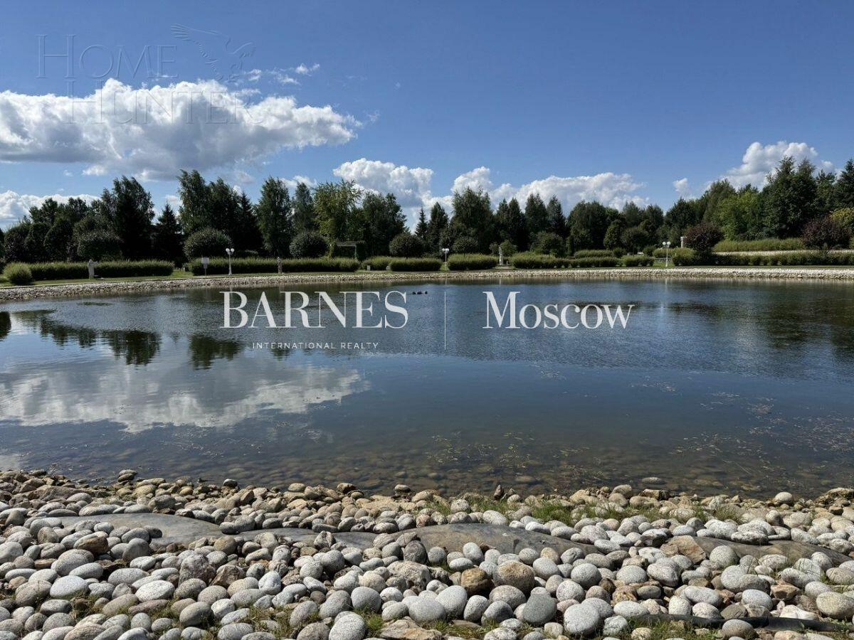 2-этажный коттедж 825 м² без отделки