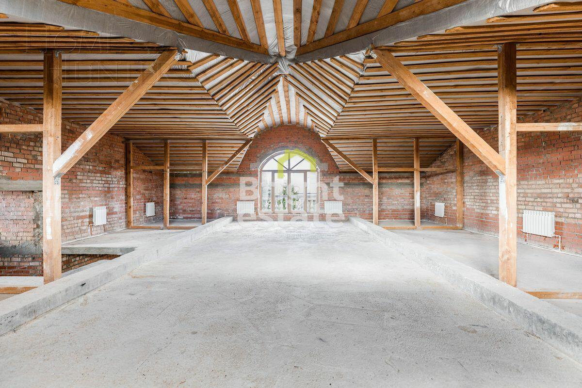 2-этажный коттедж 600 м² без отделки