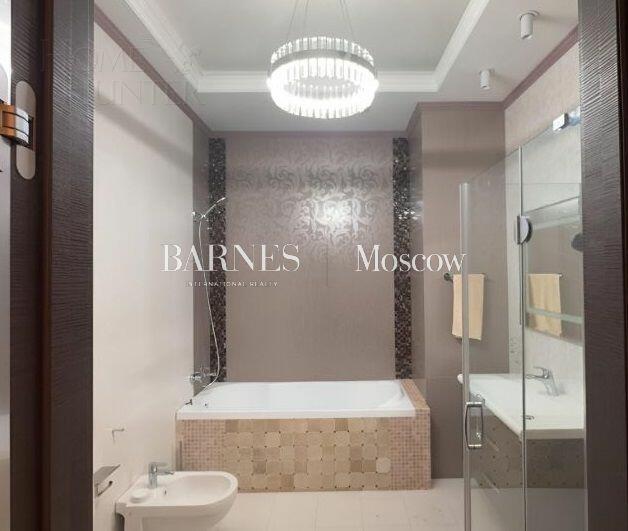 2-этажный таунхаус 440 м² с отделкой