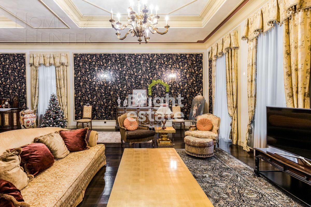 2-этажный коттедж 1 500 м² с отделкой