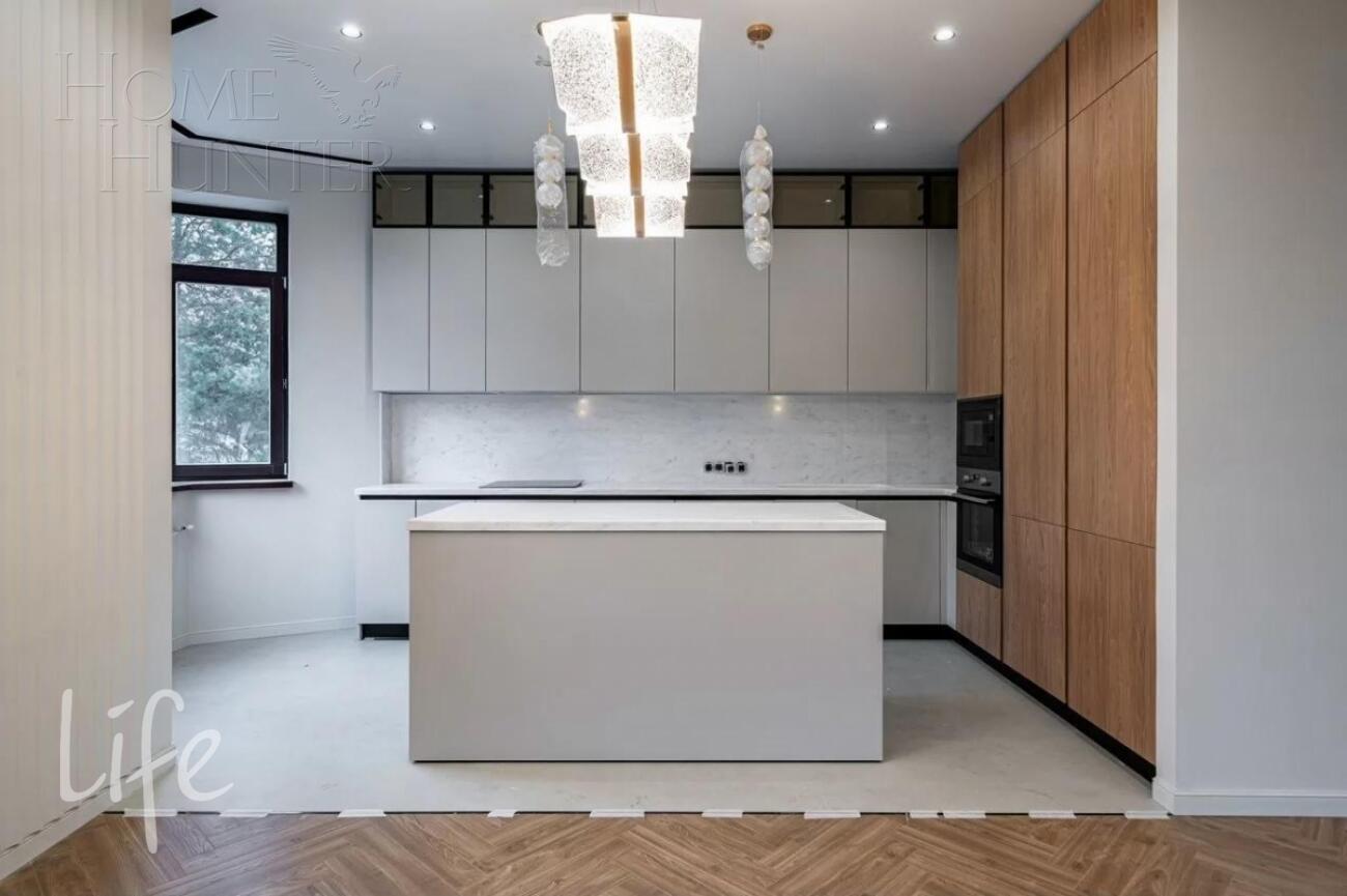 2-этажный коттедж 588 м² без отделки