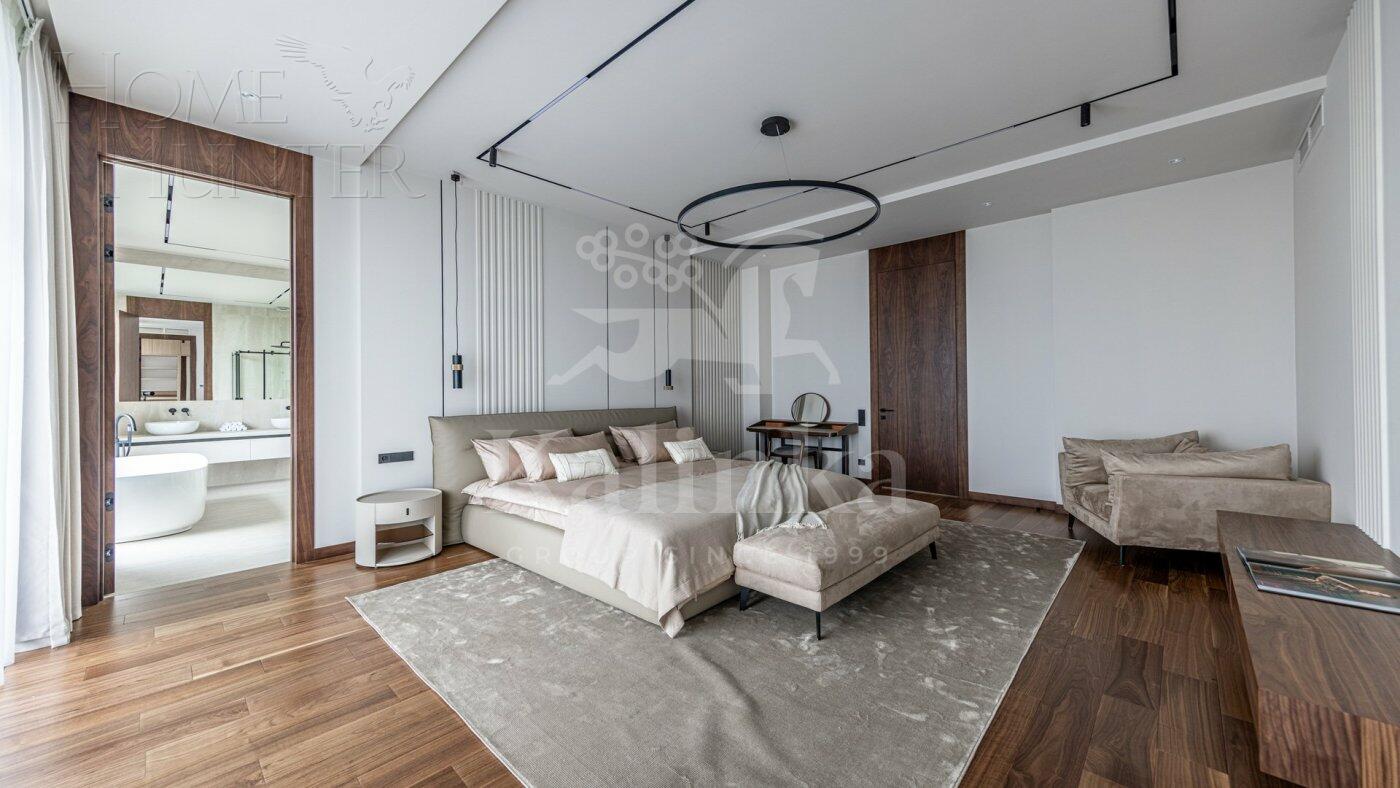 2-этажный коттедж 437.2 м² с отделкой