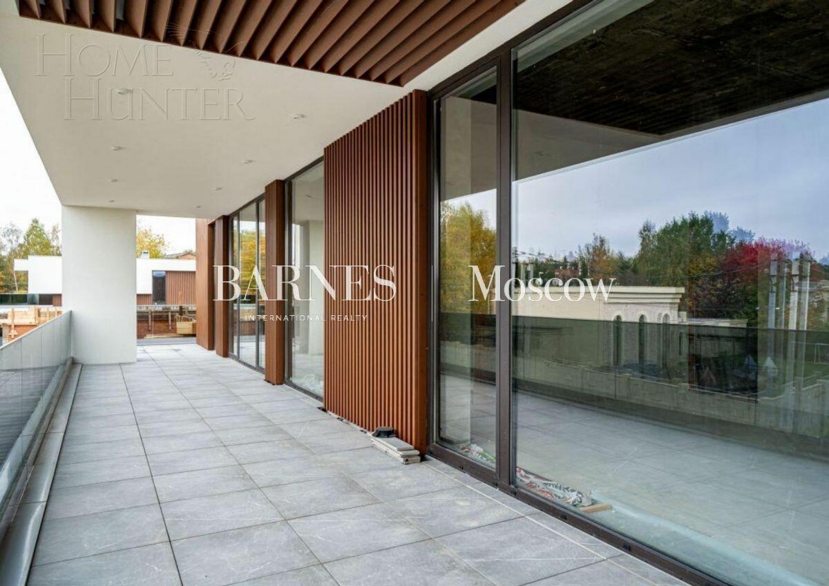 2-этажный коттедж 548 м² без отделки