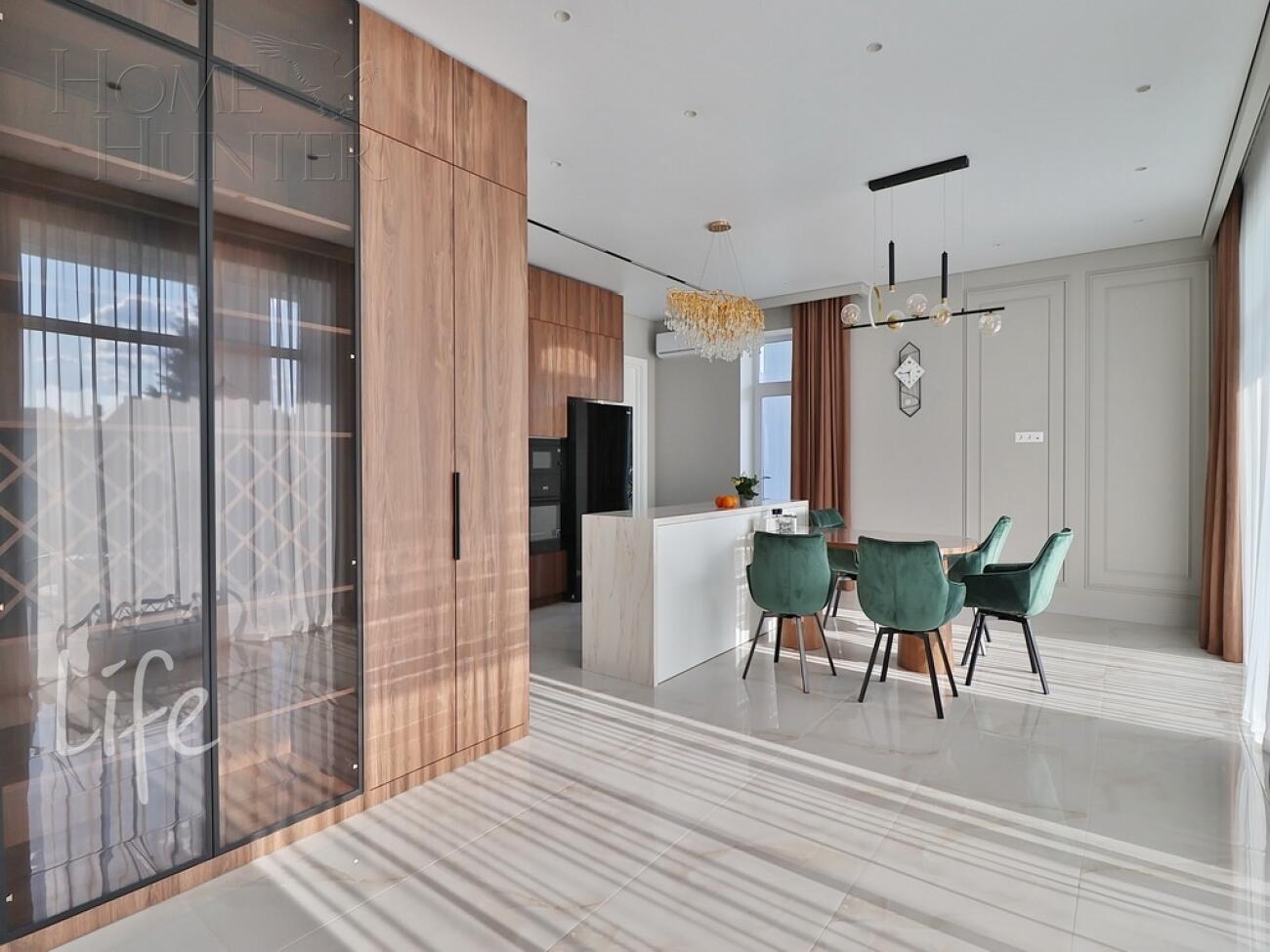 2-этажный коттедж 440 м² с отделкой