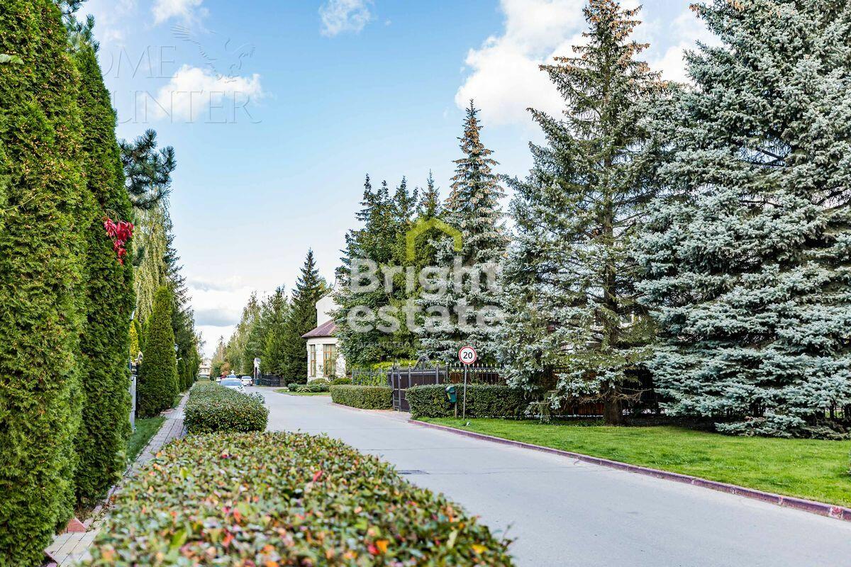 2-этажный коттедж 600 м² без отделки