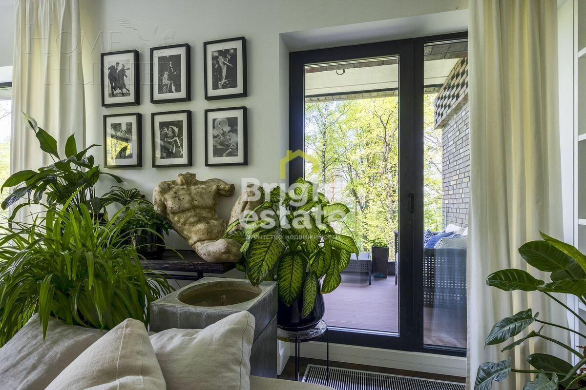 4-КОМН. КВАРТИРА С ОТДЕЛКОЙ 154 М² НА 2 ЭТАЖЕ